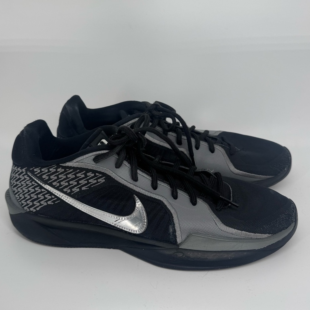Nike Sabrina 2 Mirrored Basketball Shoes Size 11.5 Womens or 10 Mens